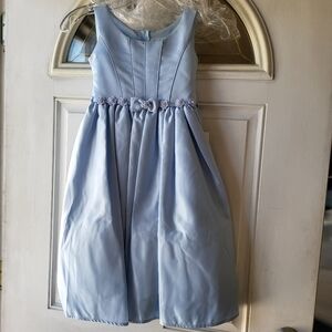 💲Girls Light Blue Size 5 Dress